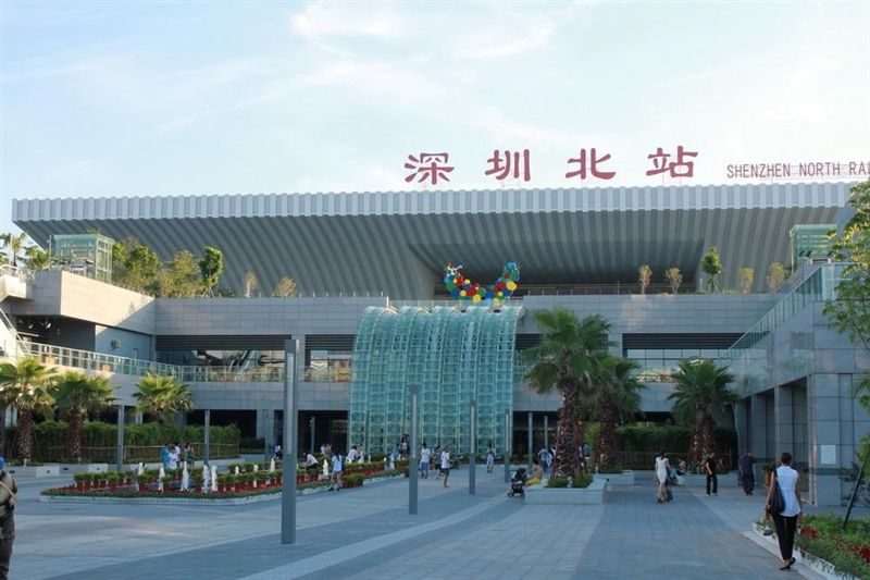 广州东东莞火车站包车接送